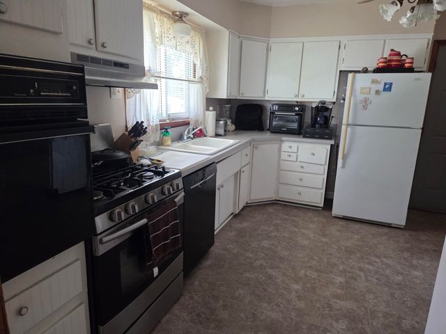 1503 Warren Avenue, Summit Twp, MI 49203