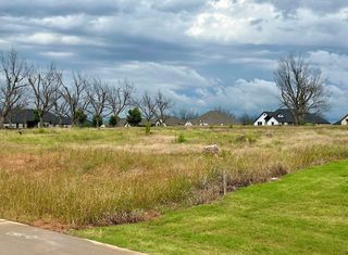 2120 Middlewood Circle, Granbury, TX 76049