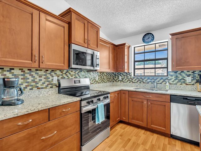 3160 LEEWOOD Terrace L218, Boca Raton, FL 33431