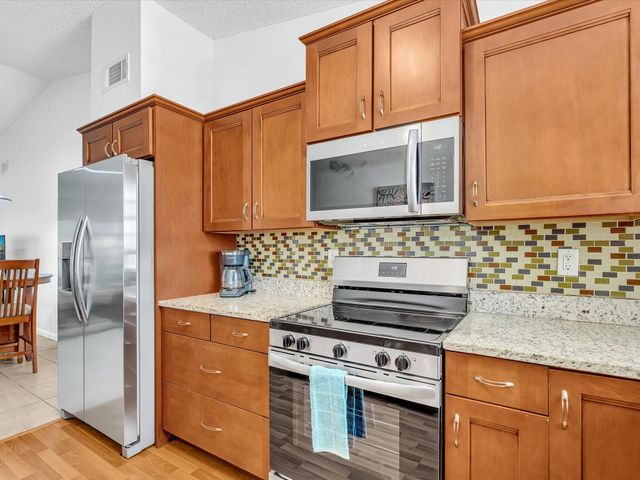 3160 LEEWOOD Terrace L218, Boca Raton, FL 33431