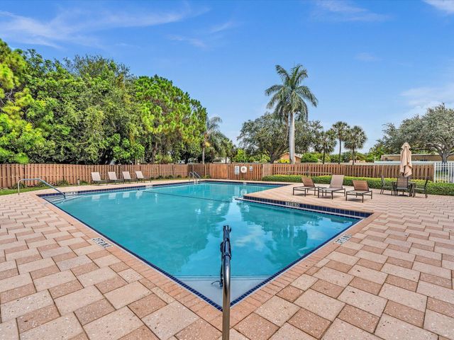 3160 LEEWOOD Terrace L218, Boca Raton, FL 33431