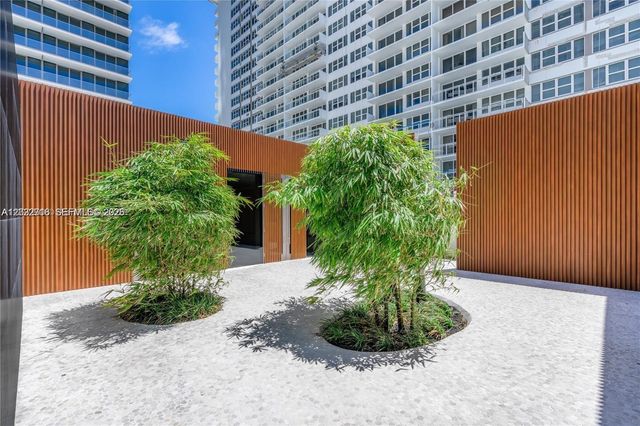 2000 S Ocean Dr 25A, Hallandale Beach, FL 33009