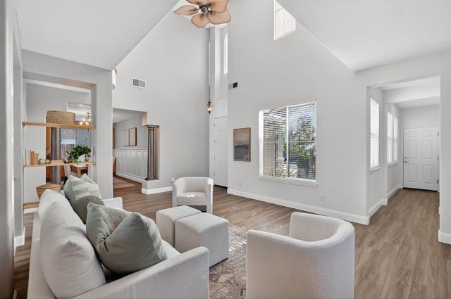 9472 Rhone Valley Way, Elk Grove, CA 95624