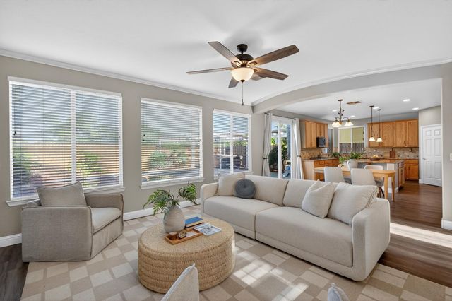 9472 Rhone Valley Way, Elk Grove, CA 95624