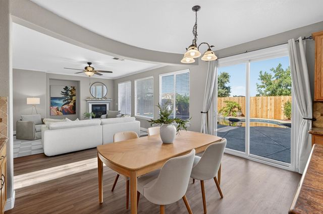 9472 Rhone Valley Way, Elk Grove, CA 95624