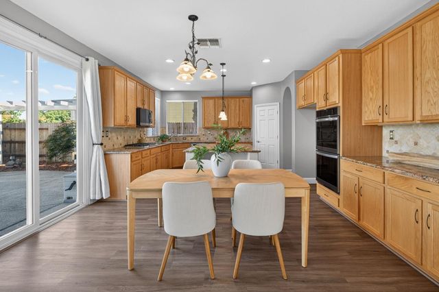 9472 Rhone Valley Way, Elk Grove, CA 95624