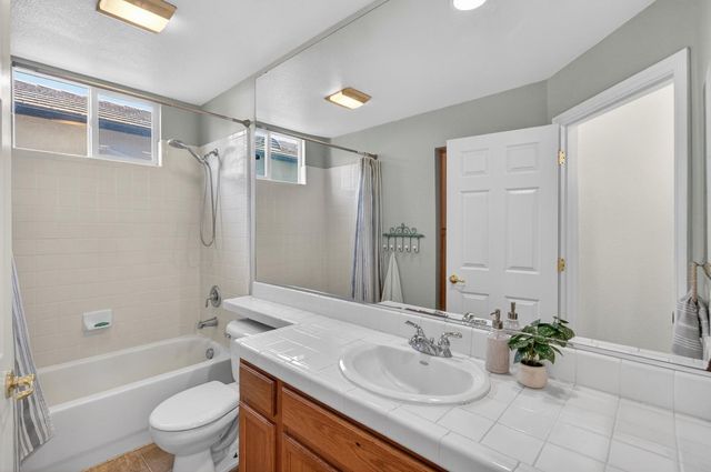 9472 Rhone Valley Way, Elk Grove, CA 95624