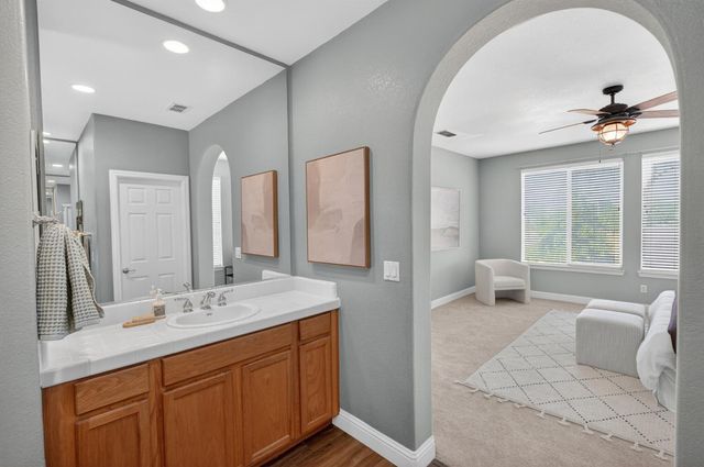 9472 Rhone Valley Way, Elk Grove, CA 95624