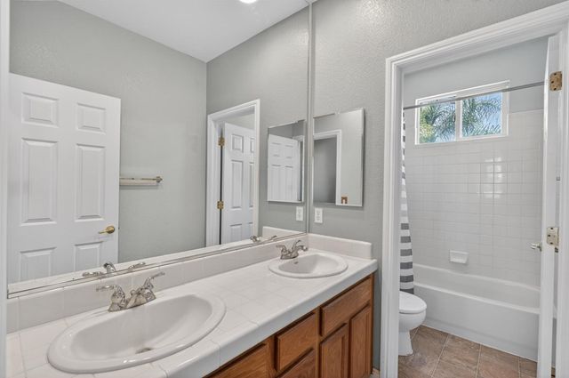9472 Rhone Valley Way, Elk Grove, CA 95624