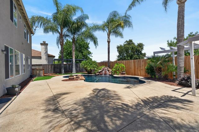 9472 Rhone Valley Way, Elk Grove, CA 95624