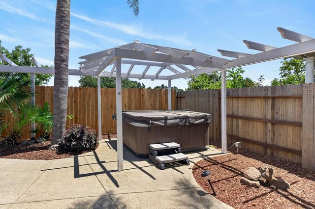 9472 Rhone Valley Way, Elk Grove, CA 95624