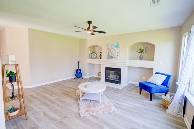 3546 Paseo Verde Ave, Merced, CA 95348