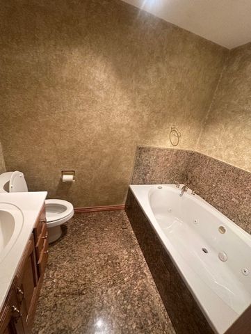 9S711 BROOKBANK Road, Willowbrook, IL 60527