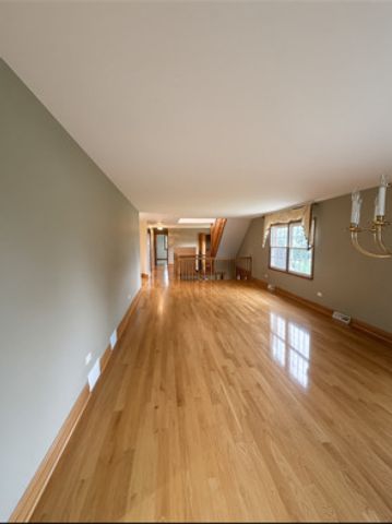 9S711 BROOKBANK Road, Willowbrook, IL 60527