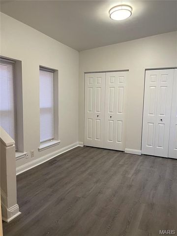 2332 S 13th Street, St Louis, MO 63104