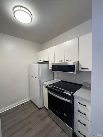 2332 S 13th Street, St Louis, MO 63104