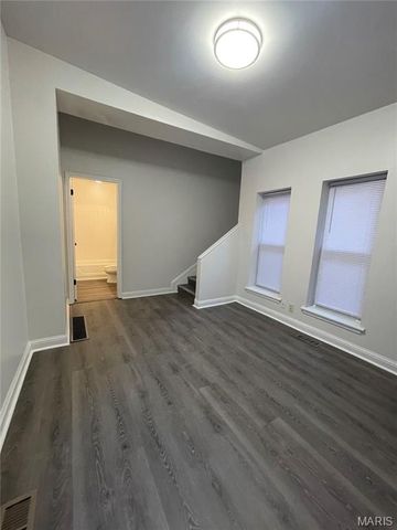 2332 S 13th Street, St Louis, MO 63104