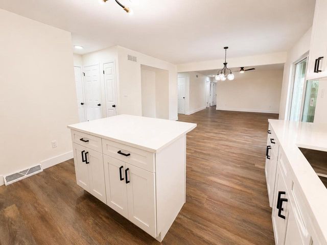 7245 S 35th STREET, Franklin, WI 53132
