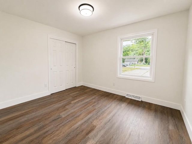 7245 S 35th STREET, Franklin, WI 53132