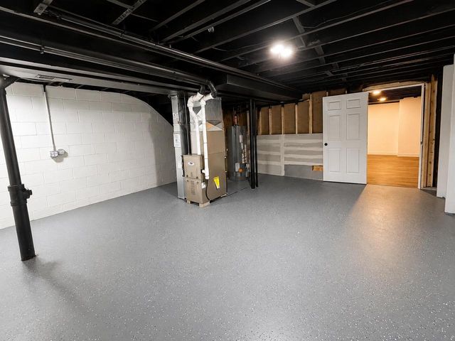 7245 S 35th STREET, Franklin, WI 53132