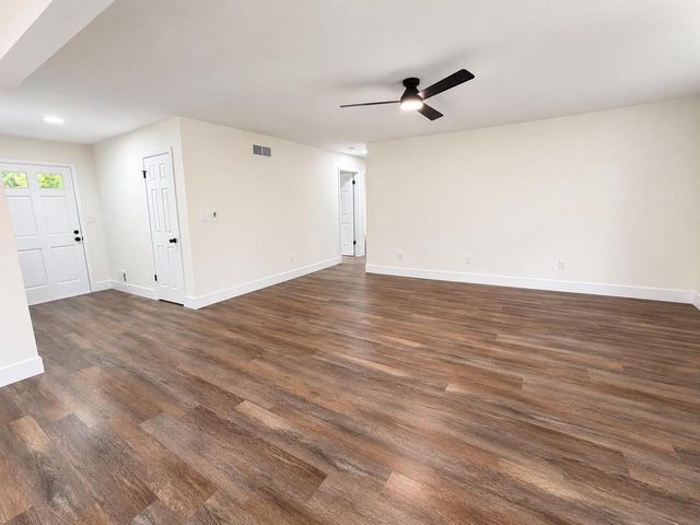 7245 S 35th STREET, Franklin, WI 53132