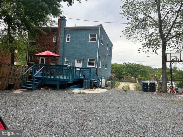 1821 LONGFELLOW ST, Hyattsville, MD 20782