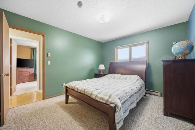 2811 26th Street Circle S, Moorhead, MN 56560