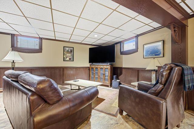 2811 26th Street Circle S, Moorhead, MN 56560