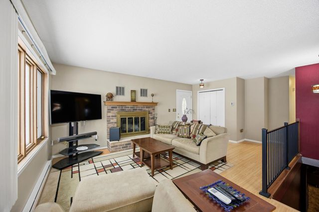 2811 26th Street Circle S, Moorhead, MN 56560