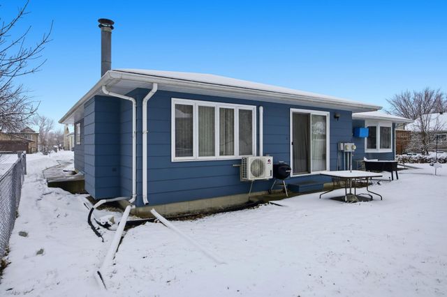 2811 26th Street Circle S, Moorhead, MN 56560