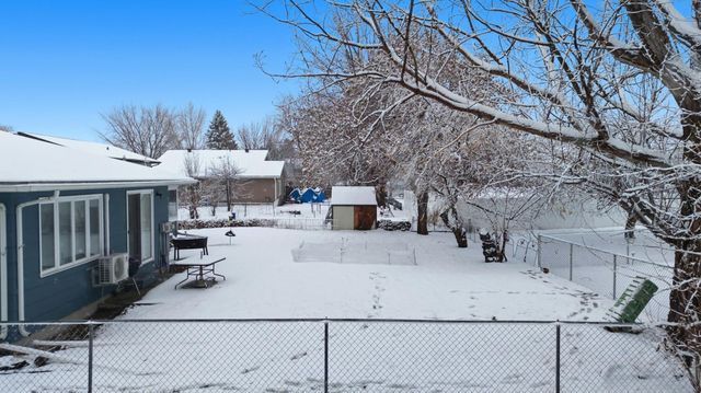 2811 26th Street Circle S, Moorhead, MN 56560