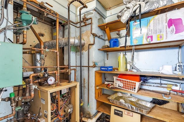 35 Canobieola Rd, Methuen, MA 01844