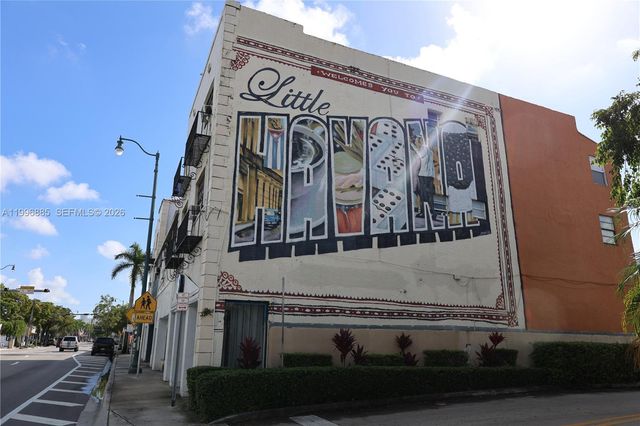 2614 SW 8th St, Miami, FL 33135