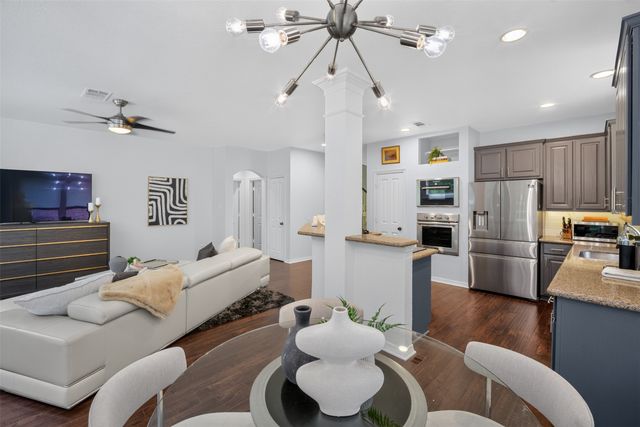 2242 Ash Grove Way, Dallas, TX 75228
