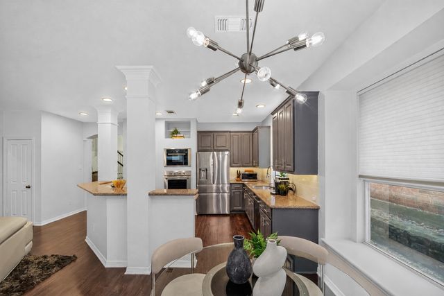 2242 Ash Grove Way, Dallas, TX 75228