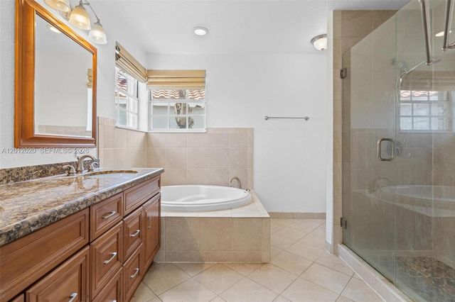 303 Bridgeton Road, Weston, FL 33326