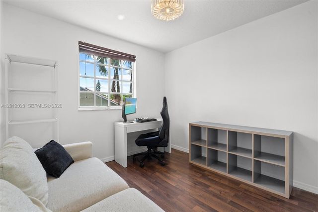 303 Bridgeton Road, Weston, FL 33326