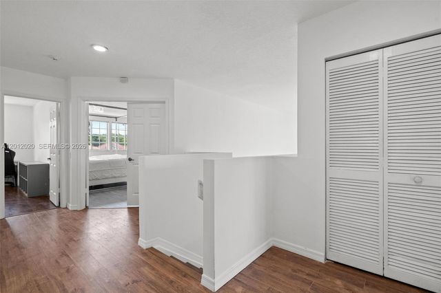 303 Bridgeton Road, Weston, FL 33326
