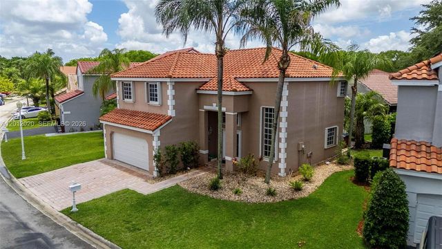 303 Bridgeton Road, Weston, FL 33326