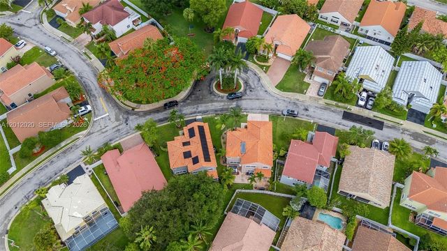 303 Bridgeton Road, Weston, FL 33326