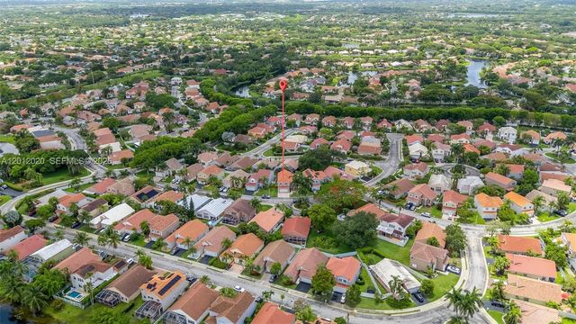 303 Bridgeton Road, Weston, FL 33326