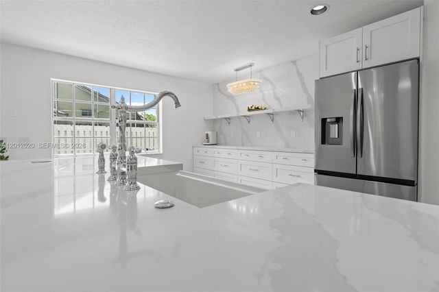 303 Bridgeton Road, Weston, FL 33326