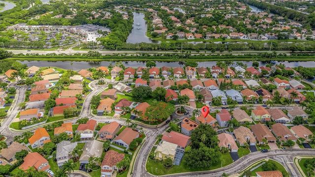 303 Bridgeton Road, Weston, FL 33326