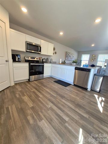 121 Vintage Woods Court, Shelby, NC 28150