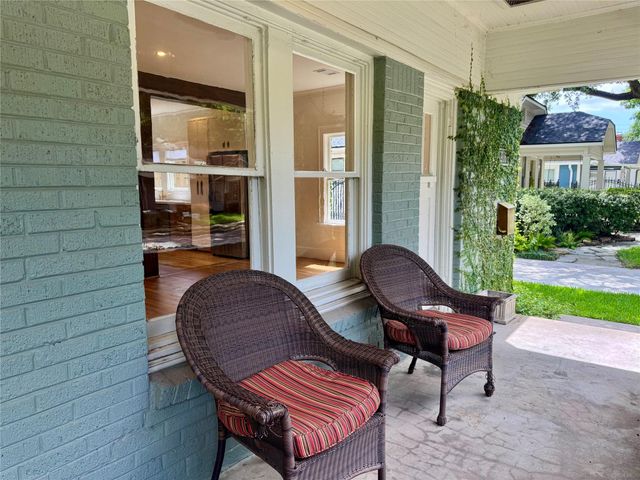 916 W Melwood Street, Houston, TX 77009