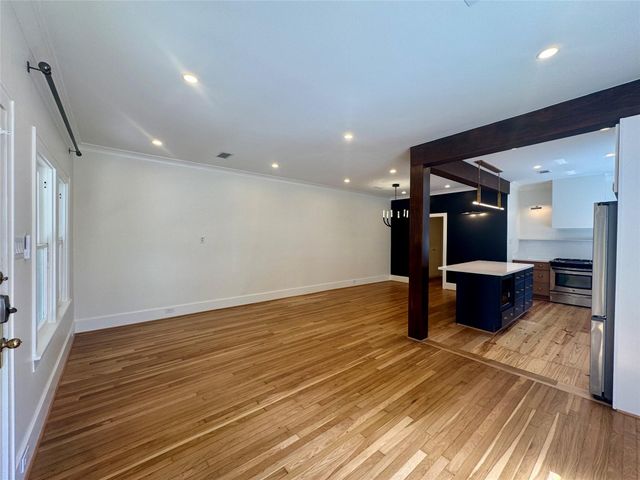 916 W Melwood Street, Houston, TX 77009