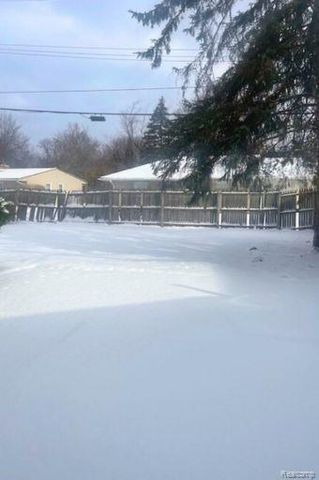 27182 Spring Arbor Drive, Southfield, MI 48076