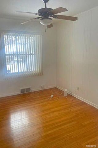 27182 Spring Arbor Drive, Southfield, MI 48076