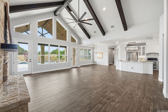 323 Curvatura, New Braunfels, TX 78132