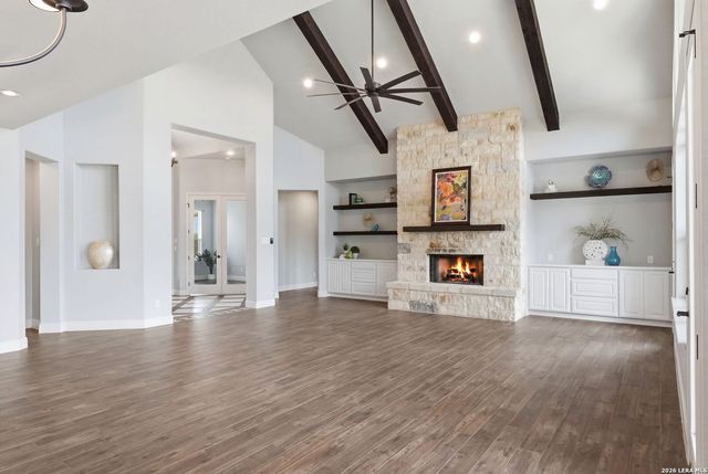 323 Curvatura, New Braunfels, TX 78132